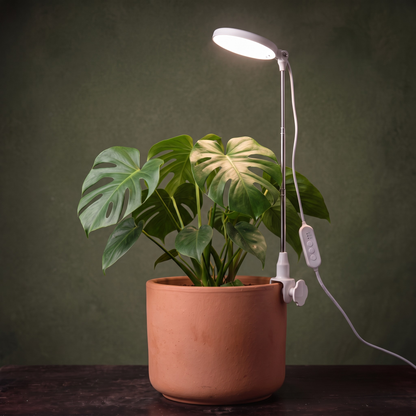 28" Adjustable LED Plant Light
